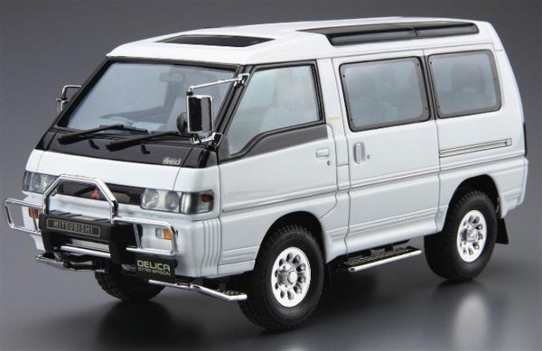1/24 Mitsubishi P35W Delica Star Wagon 91 Maketi, Aoshima Model 05233 - Görsel 2