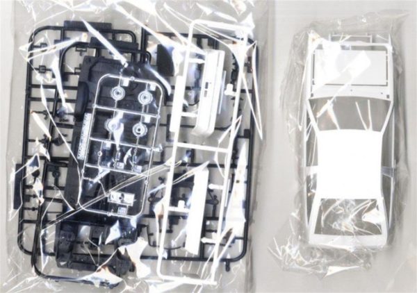 1/24 Trd Ae86Trueno N2 85 Toyota Maketi, Aoshima Model 05360 - Görsel 4