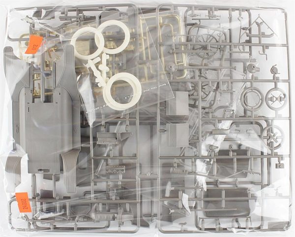 1/24 Model T 1911 Touring American Passenger Car Maketi, ICM 24002 - Görsel 2