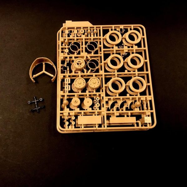 1/35 İngiliz RR Zırhlı Araç (1914-1920) Maketi, Meng VS010 - Görsel 3