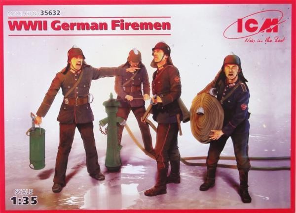 WWII German Firemen (4 Figures)