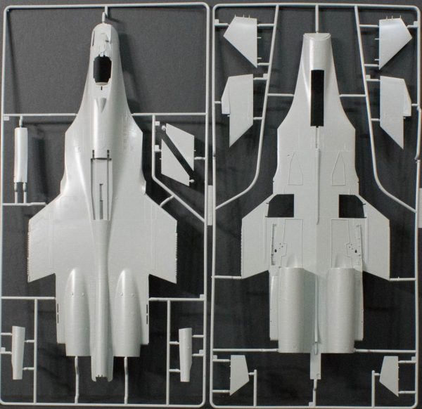 1/48 Su-33 Flanker D Maketi, Kinetic Model 48062 - Görsel 2