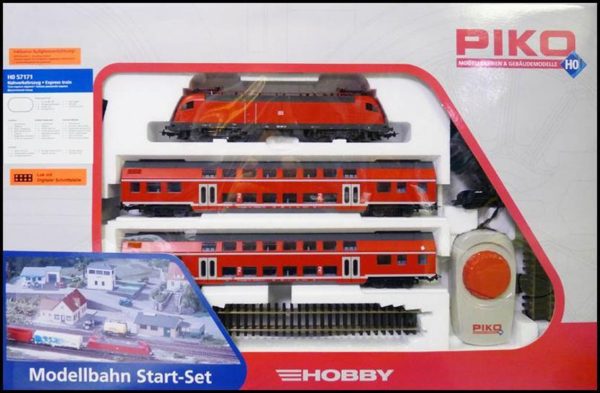 1/87 Starter Set Br 182 W 2 Bi-Level Coaches, Piko 57171