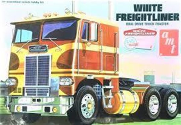 1/25 White Freightliner Dual Drive Tractor Maketi, AMT Model 0620