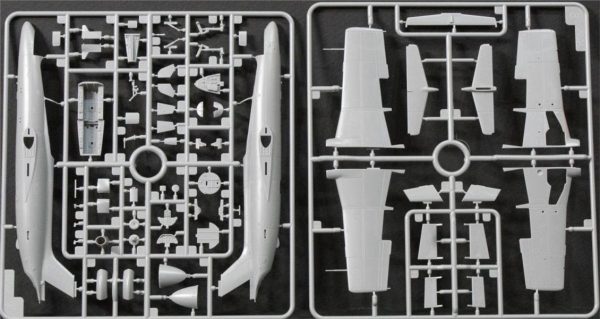 1/72 Aero L-29 Delfin Savaş Uçağı Maketi, AMK Model 86001 - Görsel 2