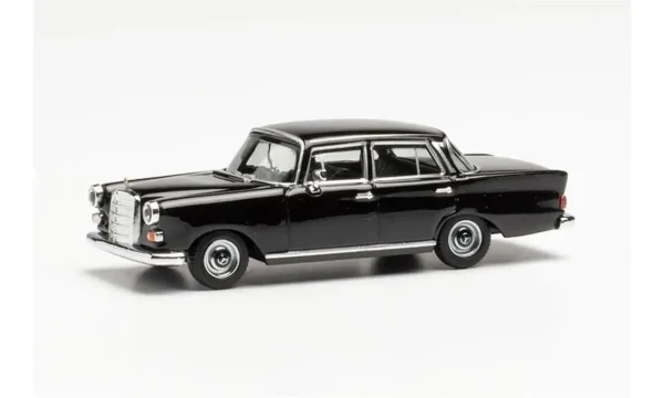 1/87 MB 200 W110 Kırlangıç Kasa Siyah Küçük Araba Modeli, Herpa 420457