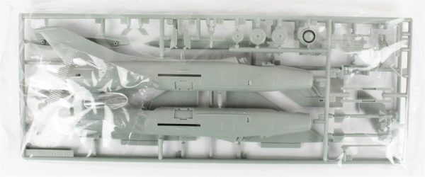 1/72 MIG-21 Fishbed Uçak Maketi, Academy 12442 - Görsel 2