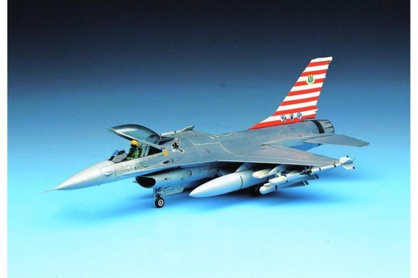 1/72 F-16A Fighting Falcon Uçak Maketi, Academy 12444 - Görsel 4