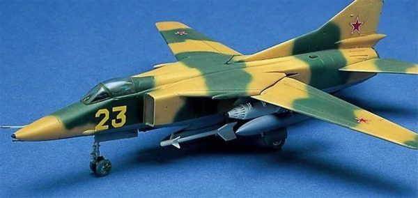 1/72 MIG-27 Flogger Uçak Maketi, Academy 12455 - Görsel 3