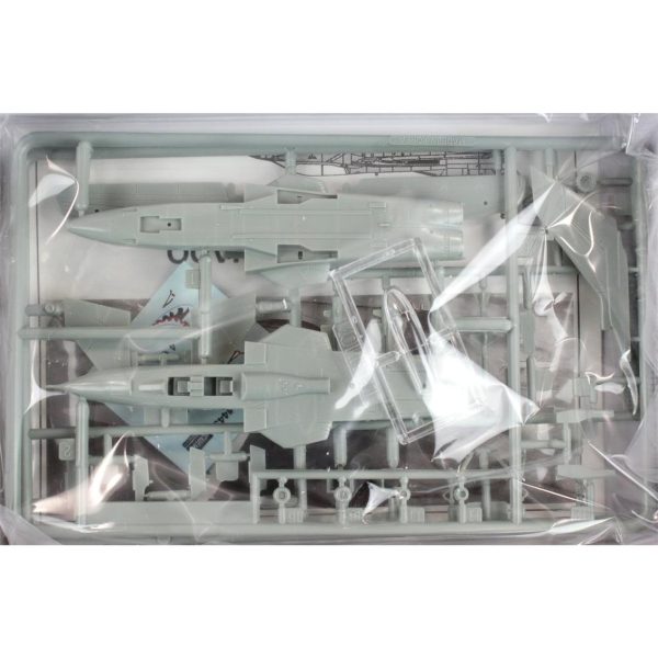 1/144 Panavia Tornado Uçak Maketi, Academy 12607 - Görsel 2