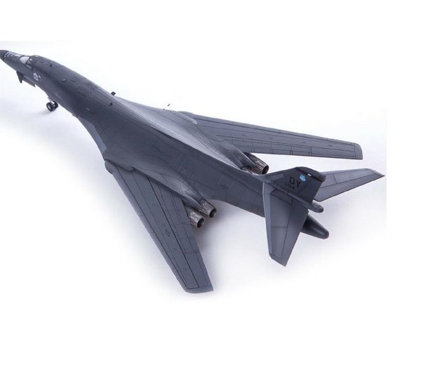 1/144 ABD B-1B Lancer Uçak Maketi, Academy 12620 - Görsel 4
