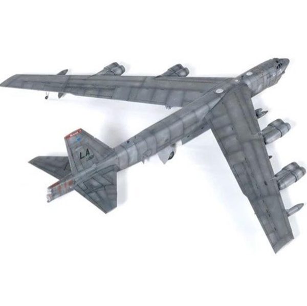 1/144 USAF B-52H 20th BS (Buccaneers) Bombardıman Uçak Maketi, Academy 12622 - Görsel 4