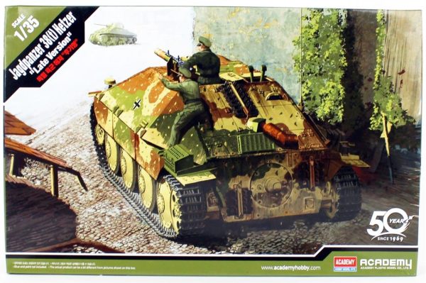 1/35 HETZER Alman Tank Avcısı Jagdpanzer 38(t) Tank Maketi, Academy 13230