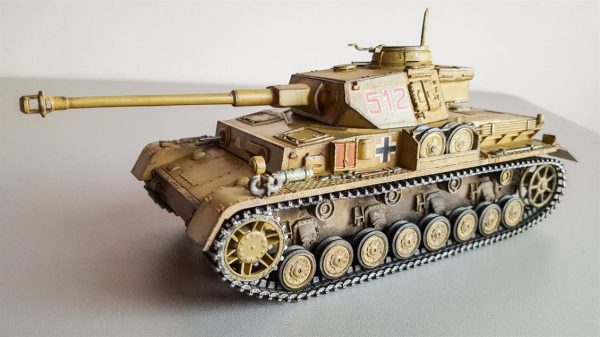 1/35 Alman Orta Tankı Panzer IV (Versiyon H) Maketi, Academy 13234 - Görsel 3