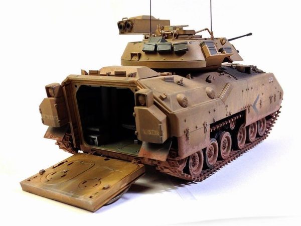 1/35 M2 Bradley Amerikan Maketi, Academy 13237 - Görsel 4