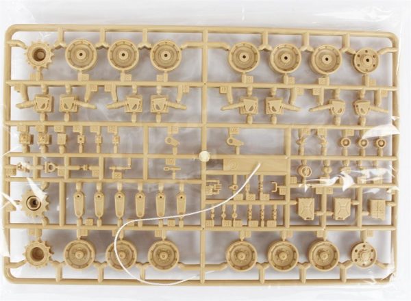 1/35 K9FIN Moukari Finlandiya Ordusu Tank Maketi, Academy 13519 - Görsel 2