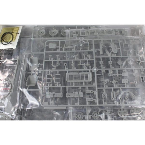 1/35 T34/85 Model 174 Factory Komple İç Detaylı Tank Maketi, AFV Club 35145 - Görsel 2