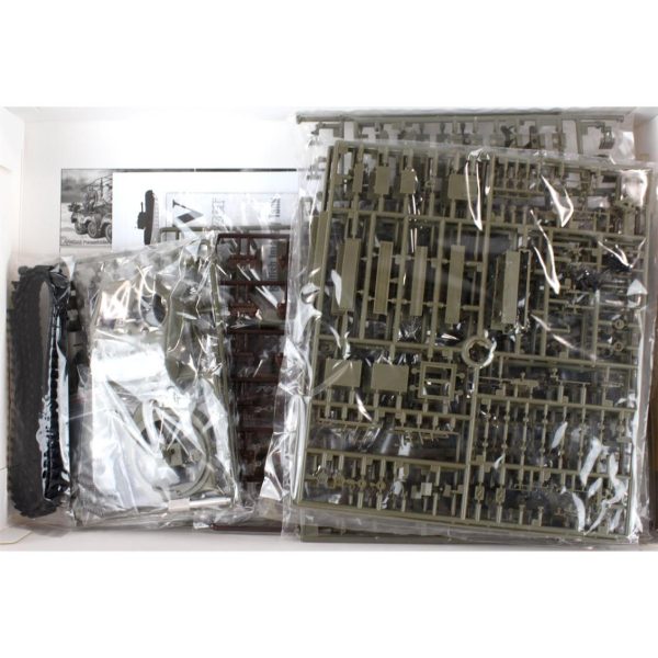 1/35 Churchill Mk V 95mm/L23 Howitzer Tank Maketi, AFV Club 35155 - Görsel 3