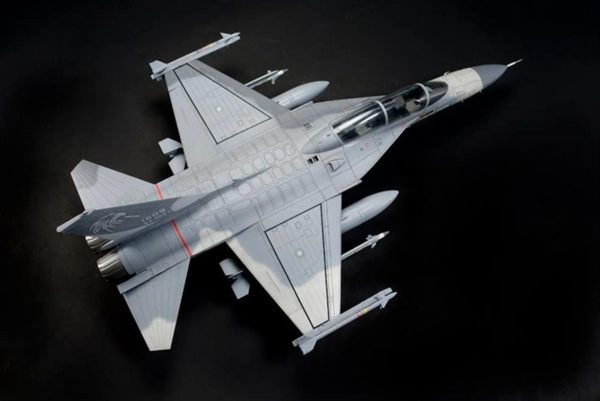 1/48 IDF F-CK-1D (Double Seat) Savaş Uçağı Maketi, AFV Club AR48109 - Görsel 4