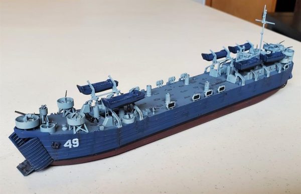 1/350 US WW2 LST-1 Class Çıkartma Gemisi Maketi, AFV Club SE73515 - Görsel 4