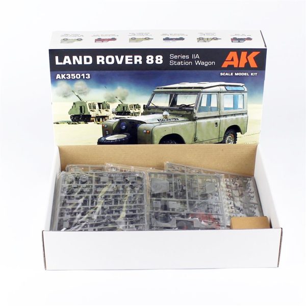 1/35 Land Rover 88 Series IIA (Steyşın Vagon) Askeri Araç Maketi, AK InterActive 35013 - Görsel 4