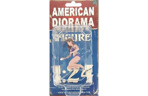 1/24 Araba Yıkayan Bikinili Kız (Alisa) Figürü, American Diorama 76365