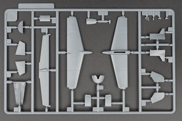 1/48 Rus L-29 Delfin Eğitim Uçağı Maketi, AMK Model 88002 - Görsel 3