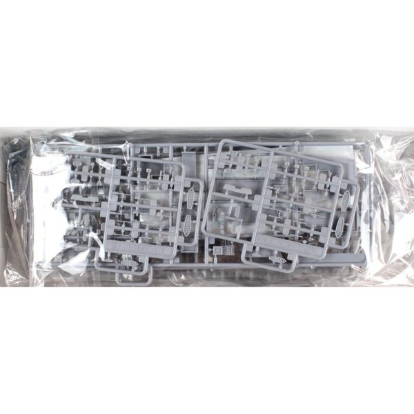 1/700 Limited British Aircraft Carrier Hms Maketi, Aoshima Model 05100 - Görsel 3
