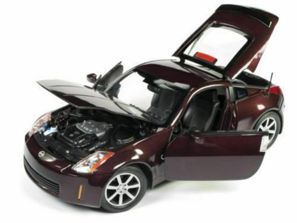 1/18 2003 Nissan 350Z Coupe Metalik Kırmızı Diecast Araba, AutoWorld 240 - Görsel 2