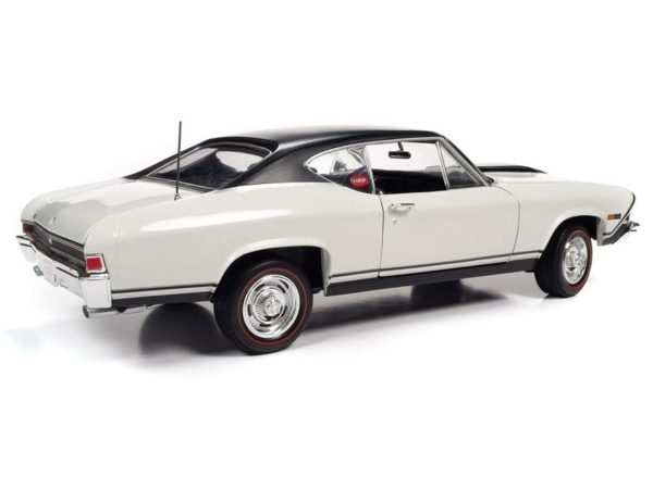 1/18 1968 Chevy NICKEY Chevelle SS Hardtop Ermine White Diecast Araba, AutoWorld AMM1201 - Görsel 4