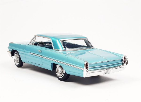1/18 1962 Pontiac Royal Bobcat Catalina Aquamarine Diecast Araba, AutoWorld AMM1212 - Görsel 3