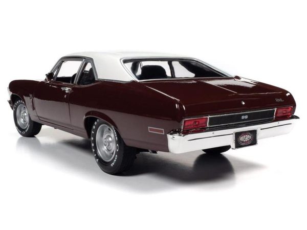 1/18 1970 Chevy Nova SS 396 (MCACN Class of 1970) Black Cherry Diecast Araba, AutoWorld AMM1230 - Görsel 3