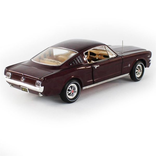 1/18 1965 Ford Mustang 2+2 Vintage Burgundy Diecast Araba, AutoWorld AMM1248 - Görsel 4