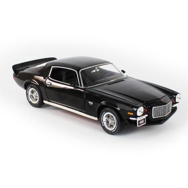 1/18 1971 Chevy Camaro SS/RS (MCACN & Class of 1971) Tuxedo Black Diecast Araba, AutoWorld AMM1250