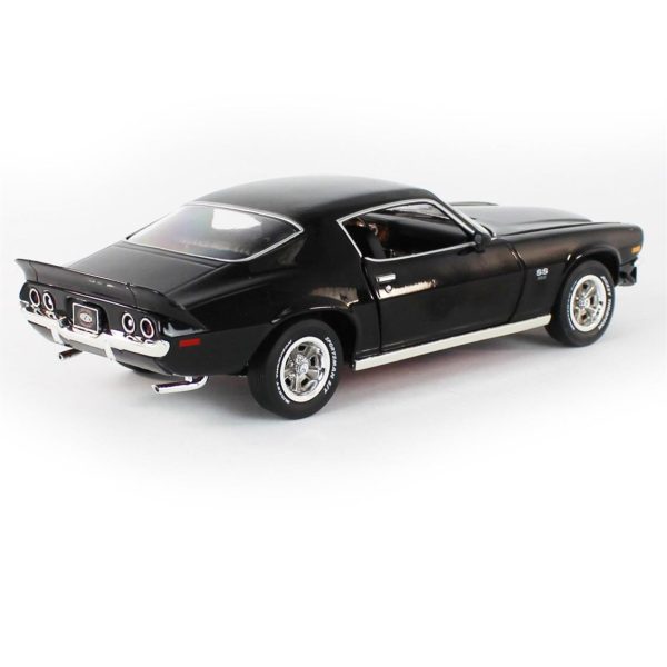 1/18 1971 Chevy Camaro SS/RS (MCACN & Class of 1971) Tuxedo Black Diecast Araba, AutoWorld AMM1250 - Görsel 4