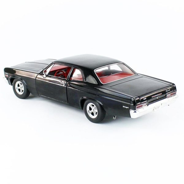 1/18 1966 Chevy Biscayne Nickey Black Diecast Araba, AutoWorld AMM1259 - Görsel 3
