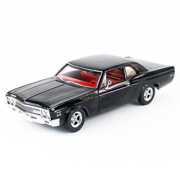 1/18 1966 Chevy Biscayne Nickey Black Diecast Araba, AutoWorld AMM1259 - Görsel 2