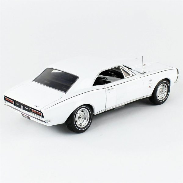 1/18 1967 Chevy Camaro HT MCACN White Diecast Araba, AutoWorld AMM1261 - Görsel 4