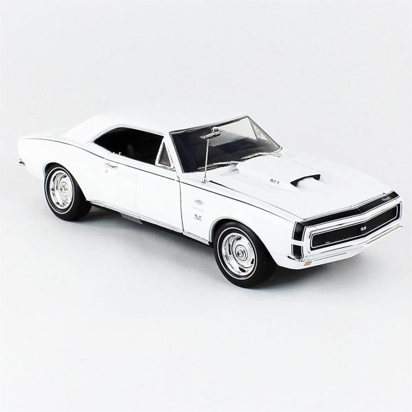 1/18 1967 Chevy Camaro HT MCACN White Diecast Araba, AutoWorld AMM1261