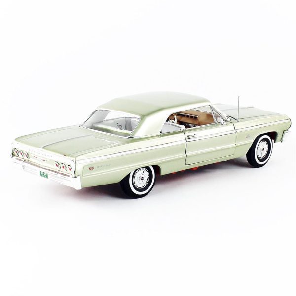 1/18 1964 Chevy Impala SS 409 Meadow Green Diecast Araba, AutoWorld AMM1264 - Görsel 4