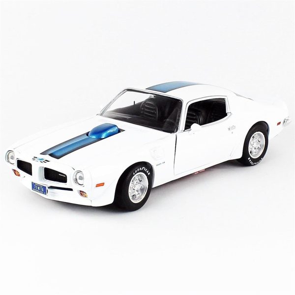 1/18 1971 Pontiac Firebird Trans Am White Diecast Araba, AutoWorld AMM1267 - Görsel 2