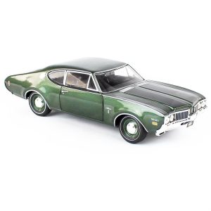 1/18 1969 Olds Cutlass W31 MCACN Glade Green Diecast Araba, AutoWorld AMM1271