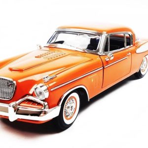 1/18 1957 Studebaker Altınen Hawk Bakır tone & White Diecast Araba, AutoWorld AW270