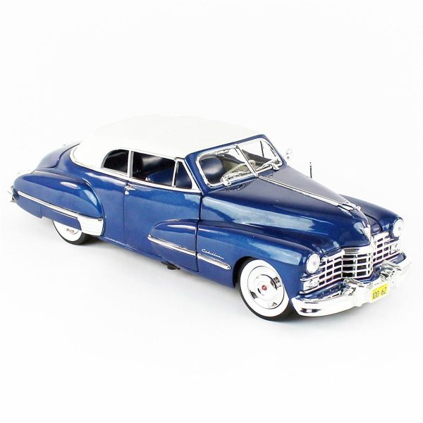 1/18 1947 Cadillac SRS 62 Soft Top Blue Diecast Araba, AutoWorld AW274