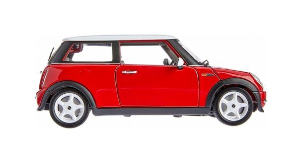 1/18 2001 Mini Cooper Kırmızı-Beyaz Tavanlı Diecast Araba, Bburago 12034 - Görsel 2