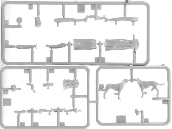 1/35 Italian Light Civilian Car (Hard Top) Maketi, Bronco Model 35167 - Görsel 5