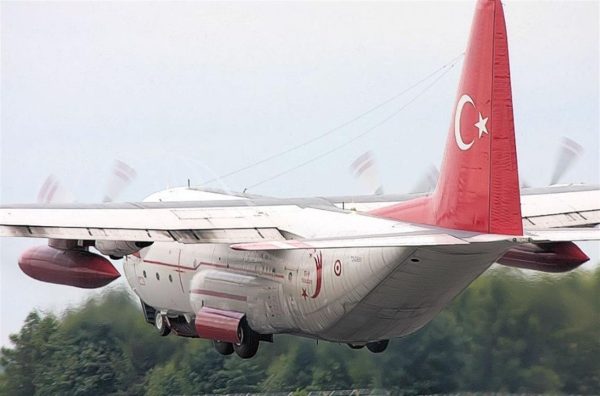 1/72 C-130 Hercules Türk Yıldızları Dekal Çıkartma, Babibi DBT01027 - Görsel 2