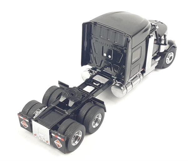 1/50 International LoneStar Kabinli Çekici Kapıları açılır Siyah Diecast, Diecast Masters 71023 - Görsel 3