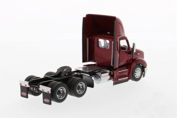 1/50 Peterbilt 579 Çekici Kırmızı Diecast, Diecast Masters 71068 - Görsel 3