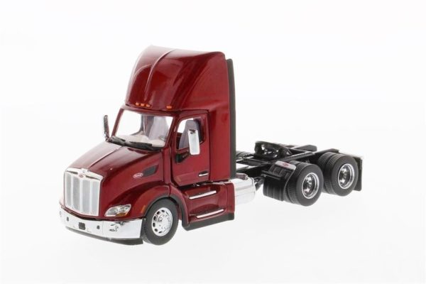 1/50 Peterbilt 579 Çekici Kırmızı Diecast, Diecast Masters 71068